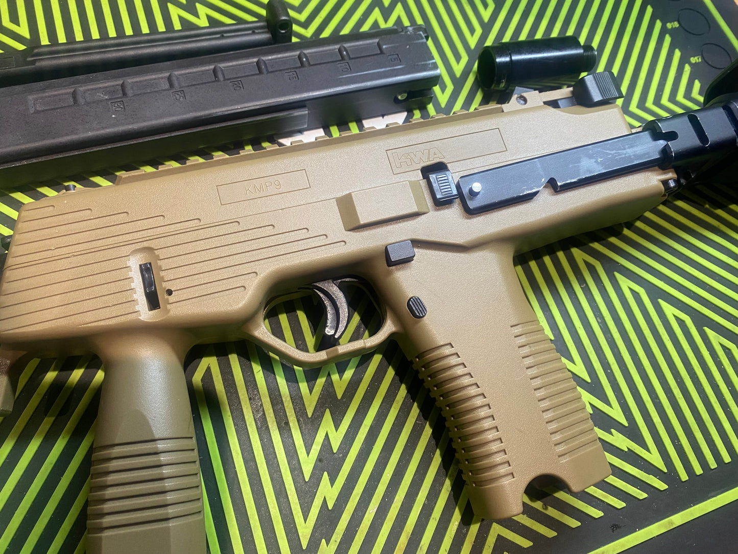 Preloved KWA MP9